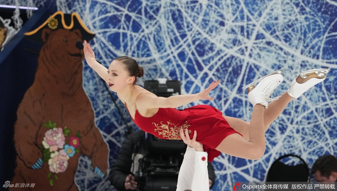 千金谢尔巴科娃生日夺冠 逆转瓦利耶娃个人/团体双登顶