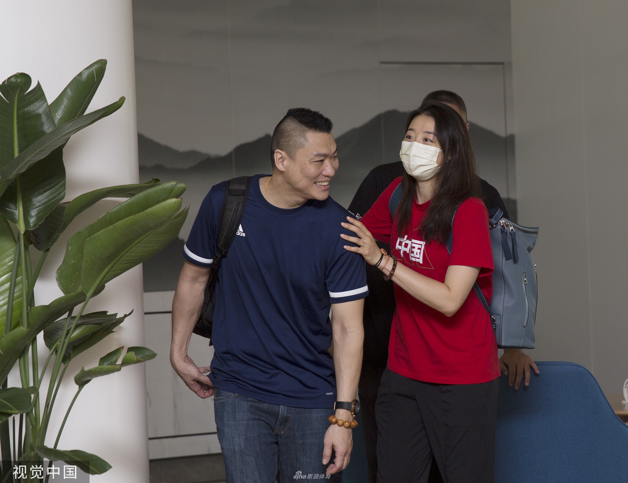 中国女排结束宁波封闭集训 启程前往北京