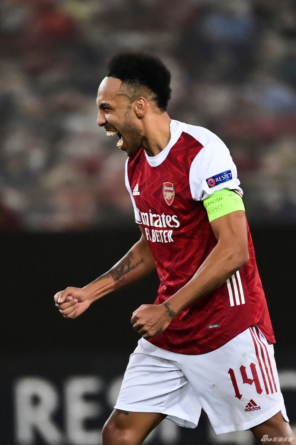 [欧联杯]阿森纳3-2本菲卡 奥巴梅扬双响+绝杀