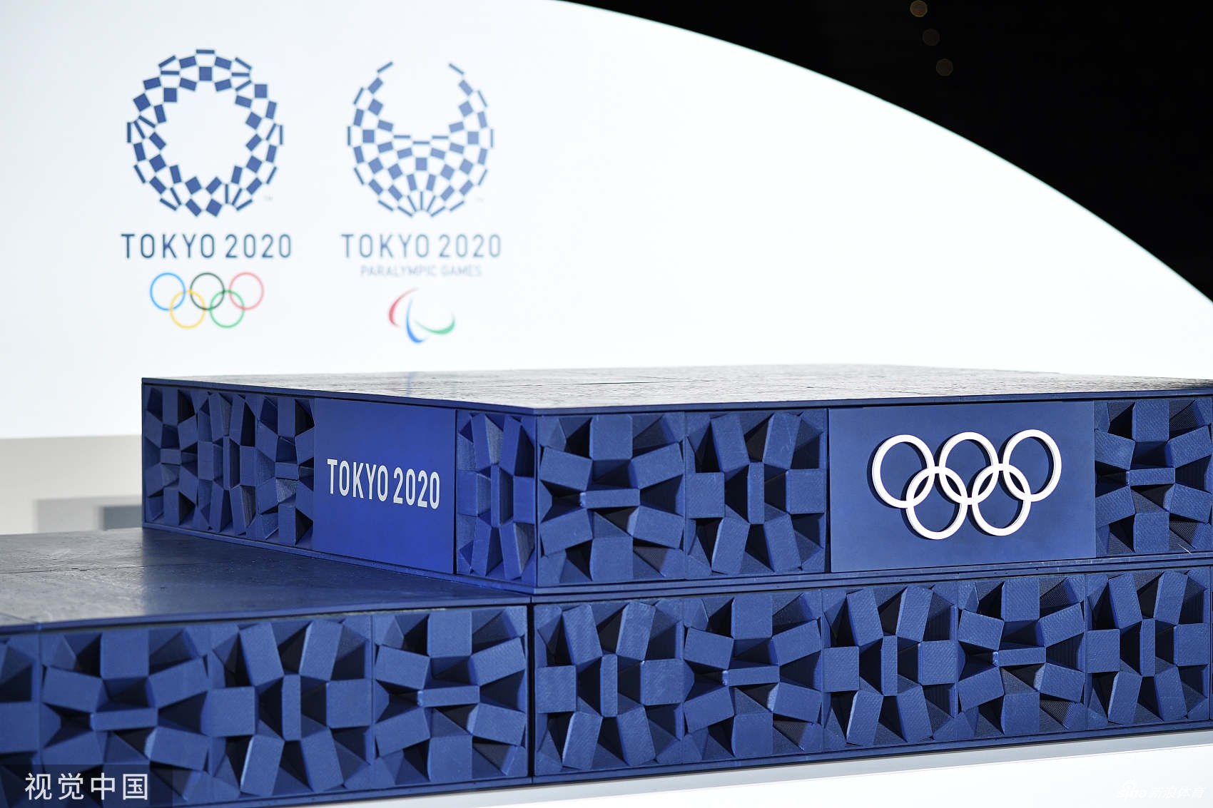 东京奥运会倒计时50天 金银铜奖牌齐亮相