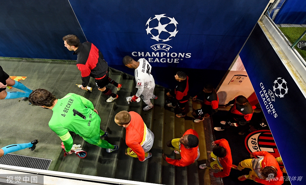 [欧冠]AC米兰1-2利物浦 米兰垫底出局