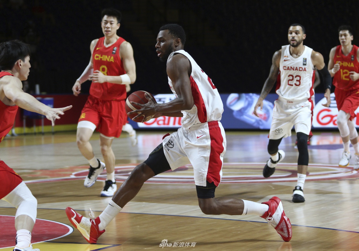 [奥运落选赛]中国男篮79-109加拿大 胡明轩24分