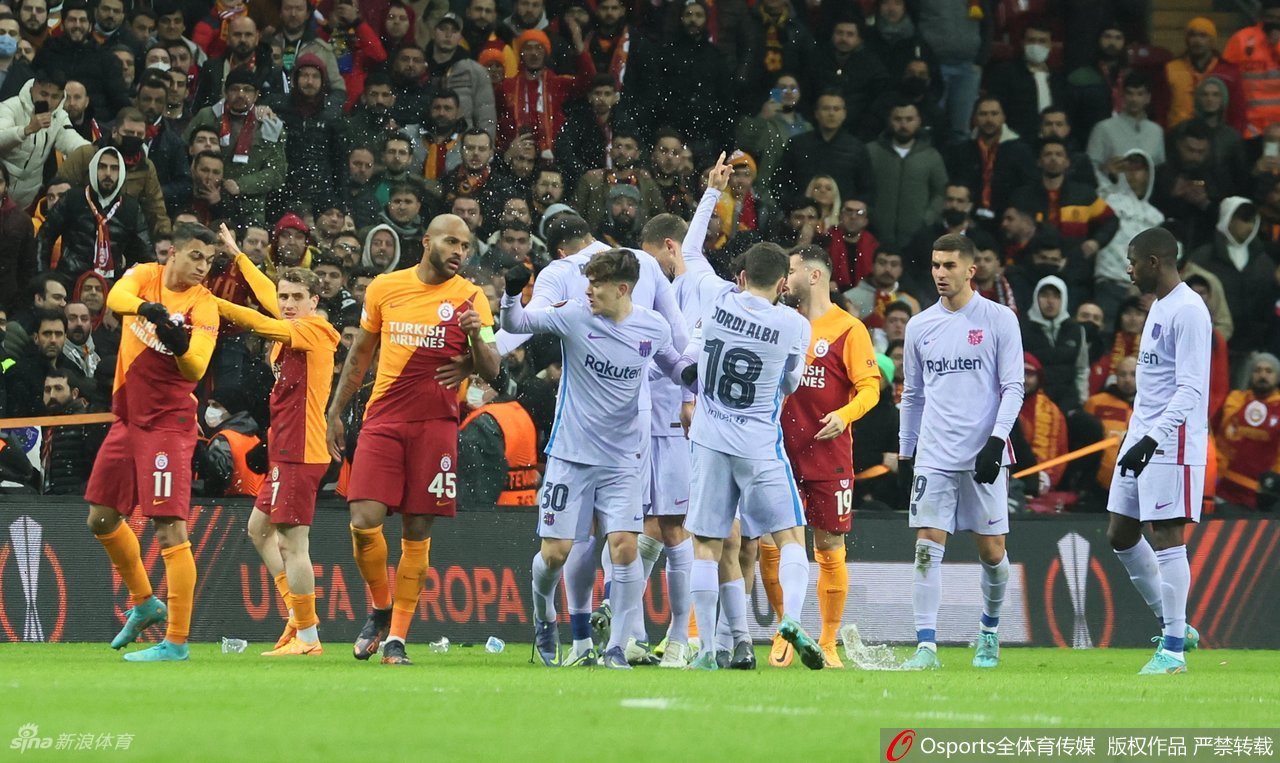 [欧联杯]巴萨2-1加拉塔萨雷 总分2-1晋级