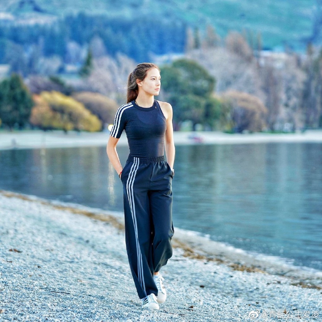 入籍小将谷爱凌微博发美照告别新西兰