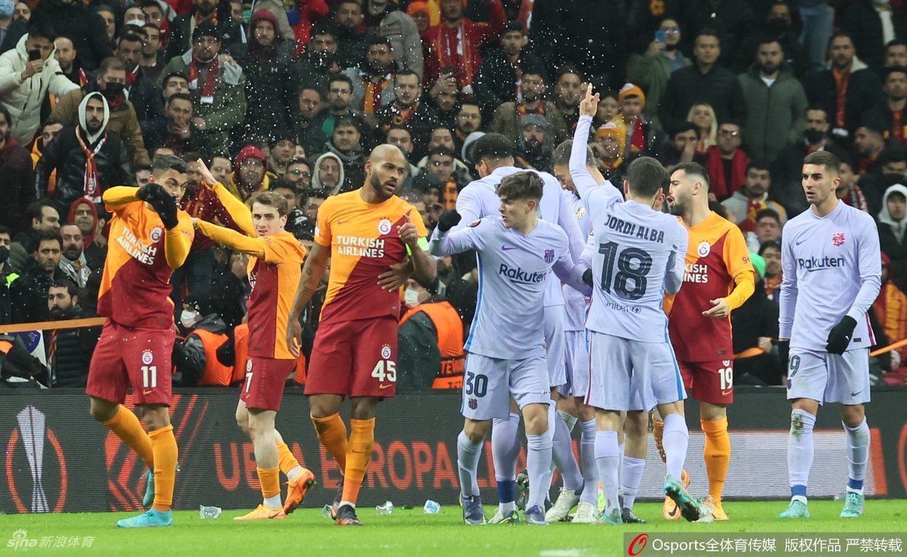 [欧联杯]巴萨2-1加拉塔萨雷 总分2-1晋级