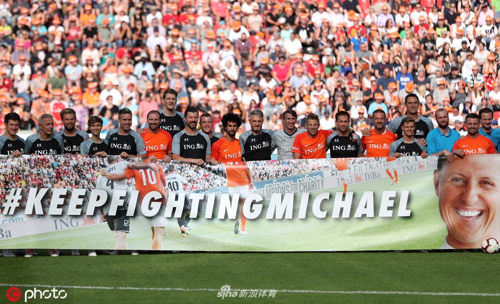 身高2米13的门将见过吗?诺天王变身绿茵场小飞机