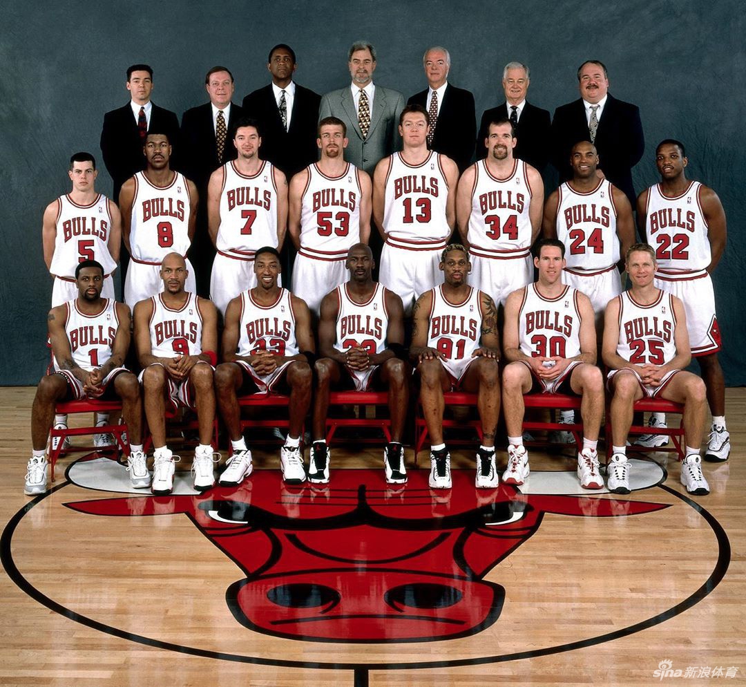 乔丹《最后之舞》海报：公牛王朝谢幕 飞人铸就传奇