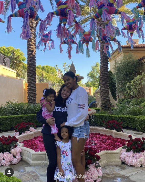 瓦妮莎晒旧照为小女儿庆周岁生日 隔空思念科比令人心酸