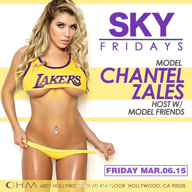 400万粉丝网红湖蜜私照 豪乳蛮腰火辣爆棚