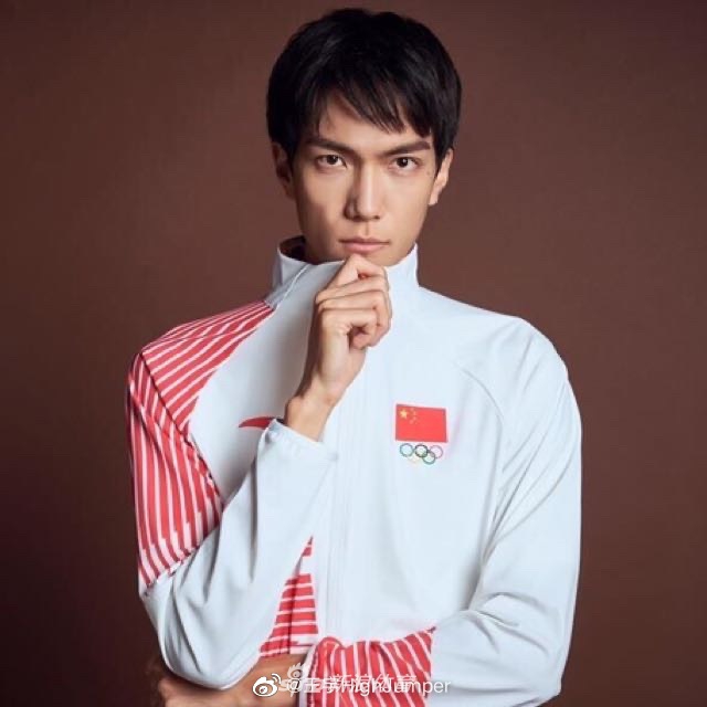 有型！国家田径队队员王宇晒帅照