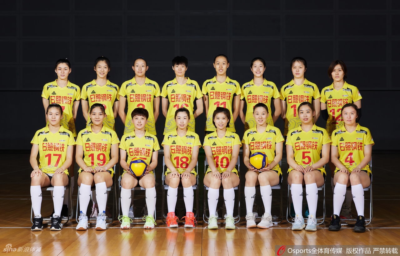 山东女排拍摄排超联赛官方写真