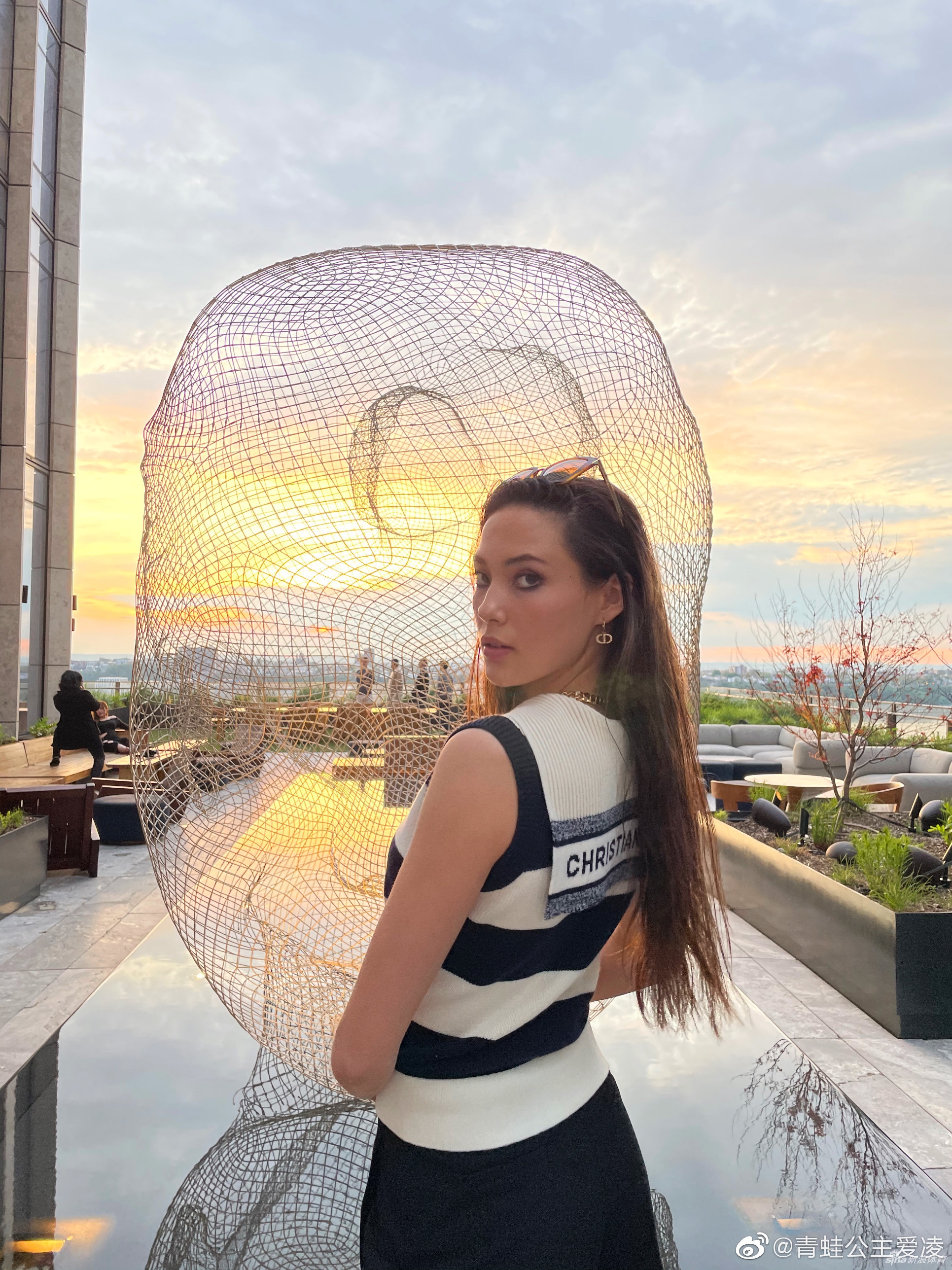 冰雪美女小将谷爱凌发美照祝520快乐