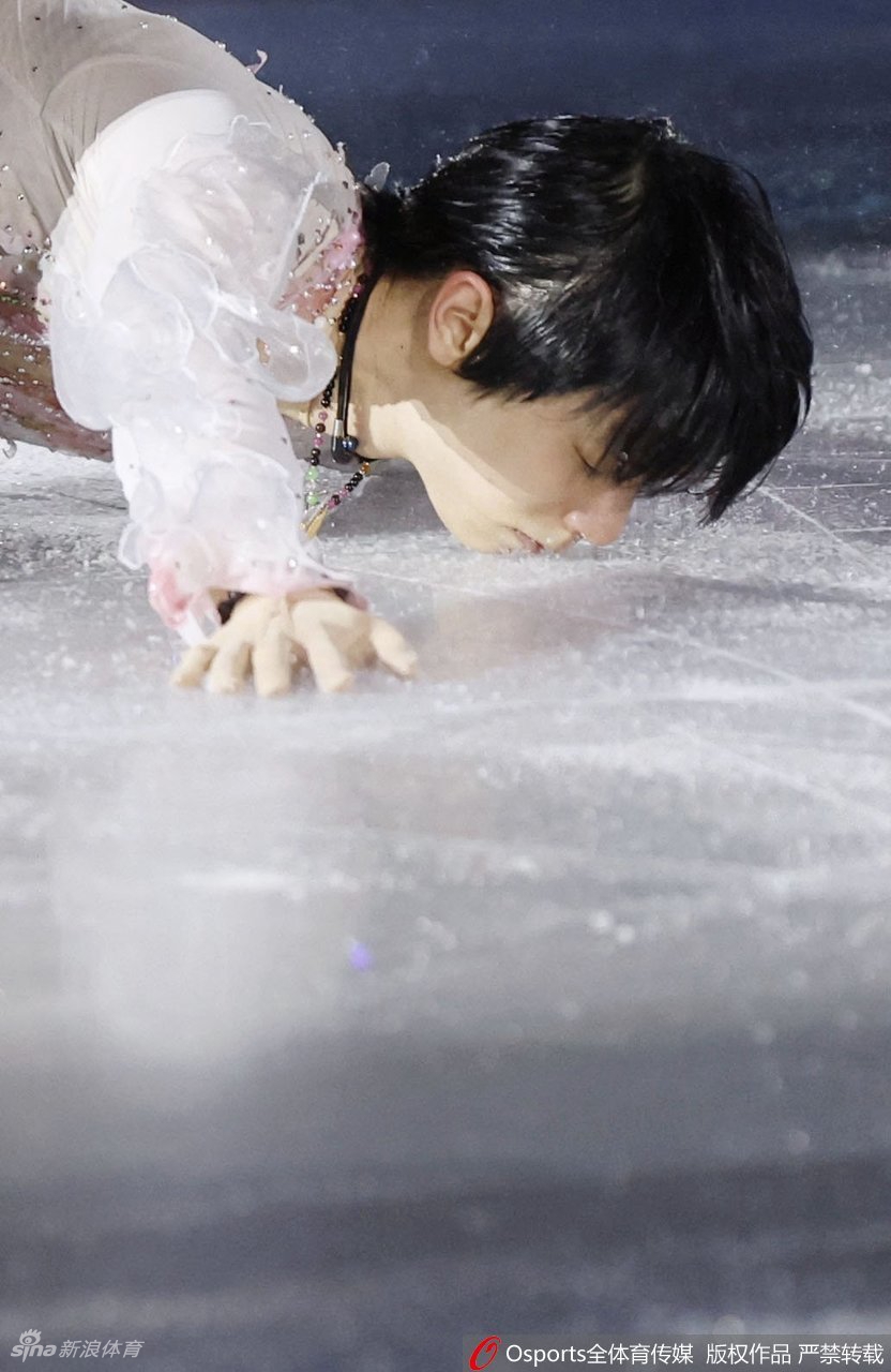 花滑表演赛羽生结弦演绎《春天来了》