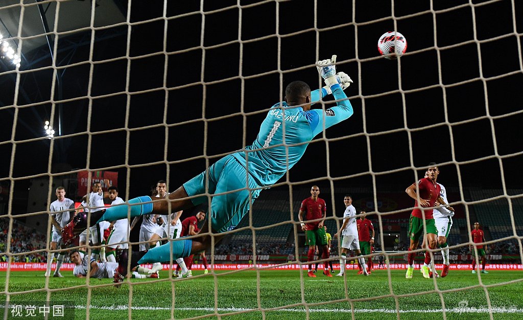 [世预赛]葡萄牙2-1爱尔兰 C罗两球致胜