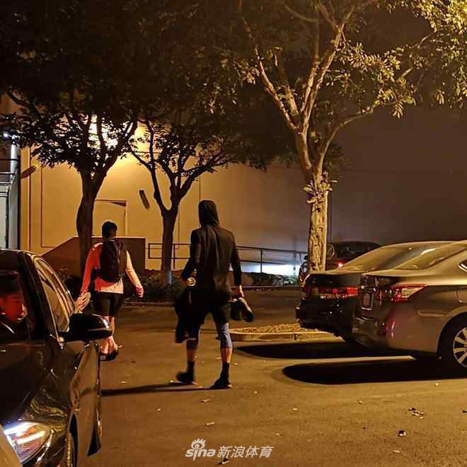 林书豪和勇士库里等人合练 为重返NBA提出三大目标