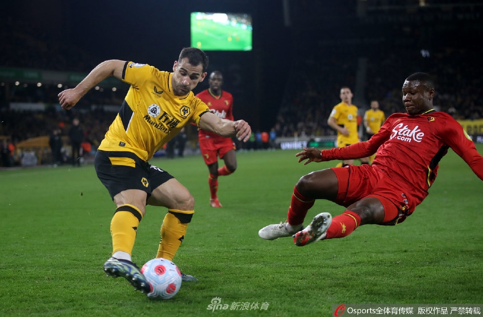 [英超]狼队4：0胜沃特福德