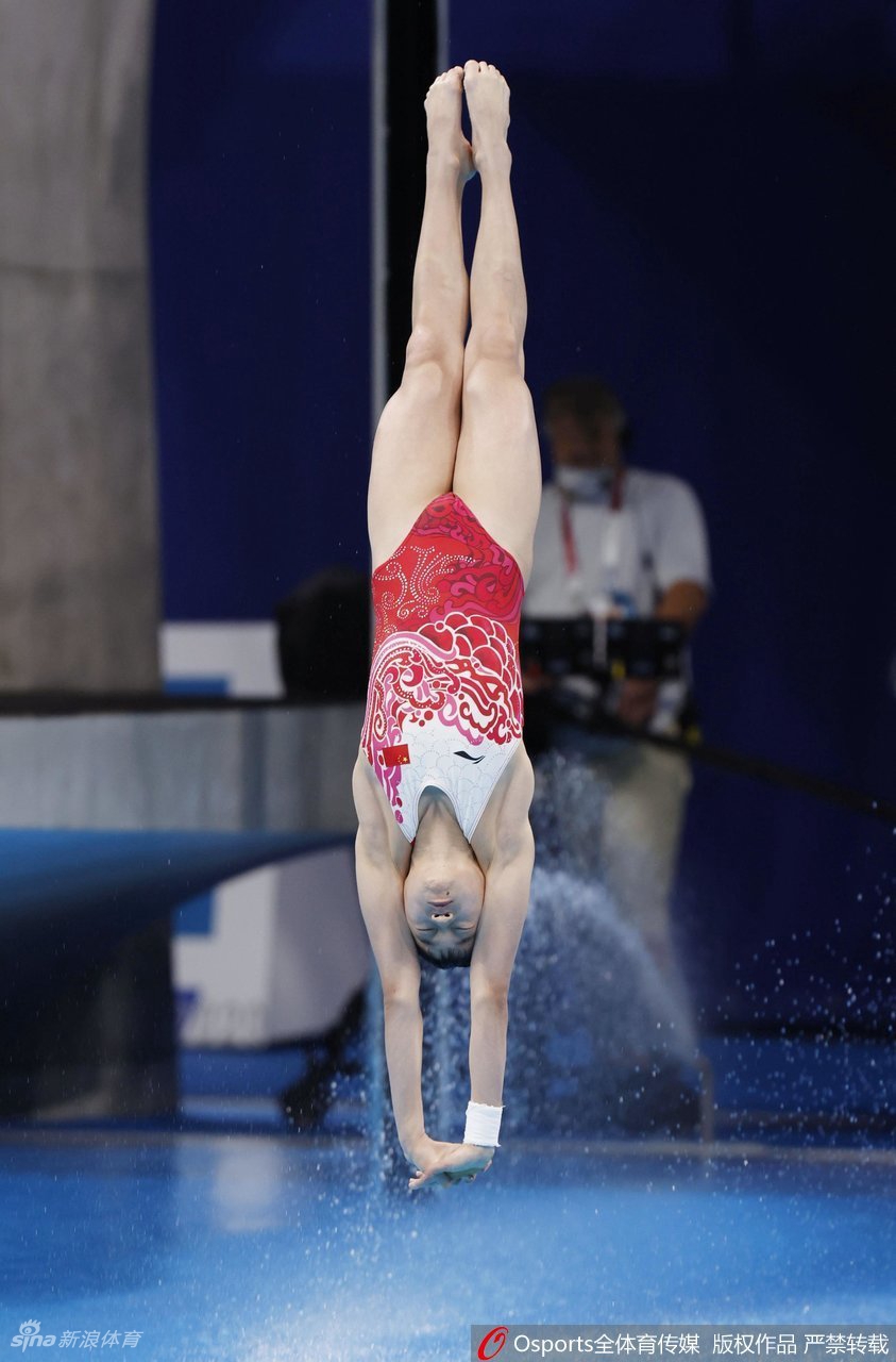 跳水精灵！全红婵15岁生日快乐