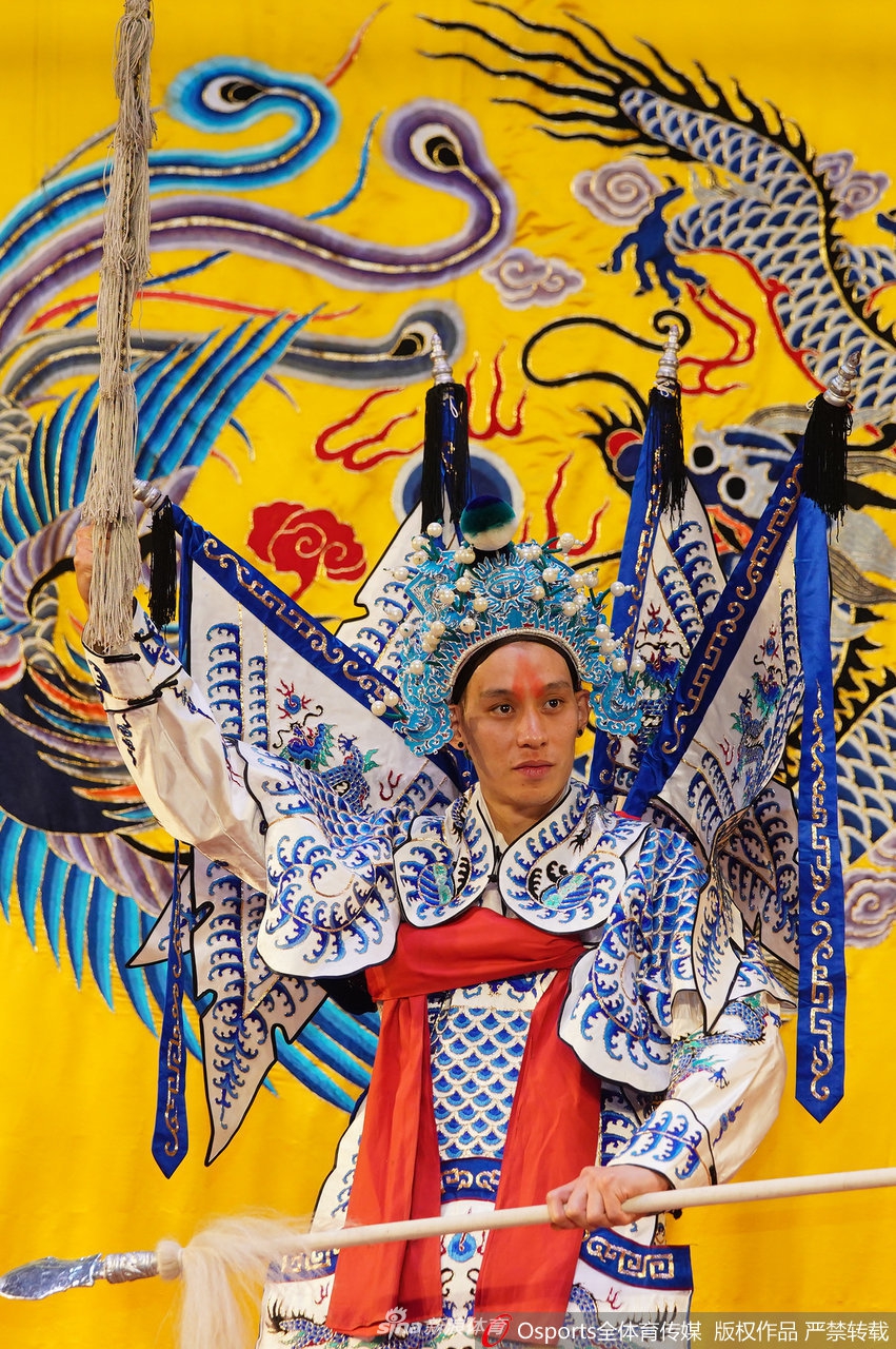 林书豪现身京城湖广会馆 变身常山赵子龙