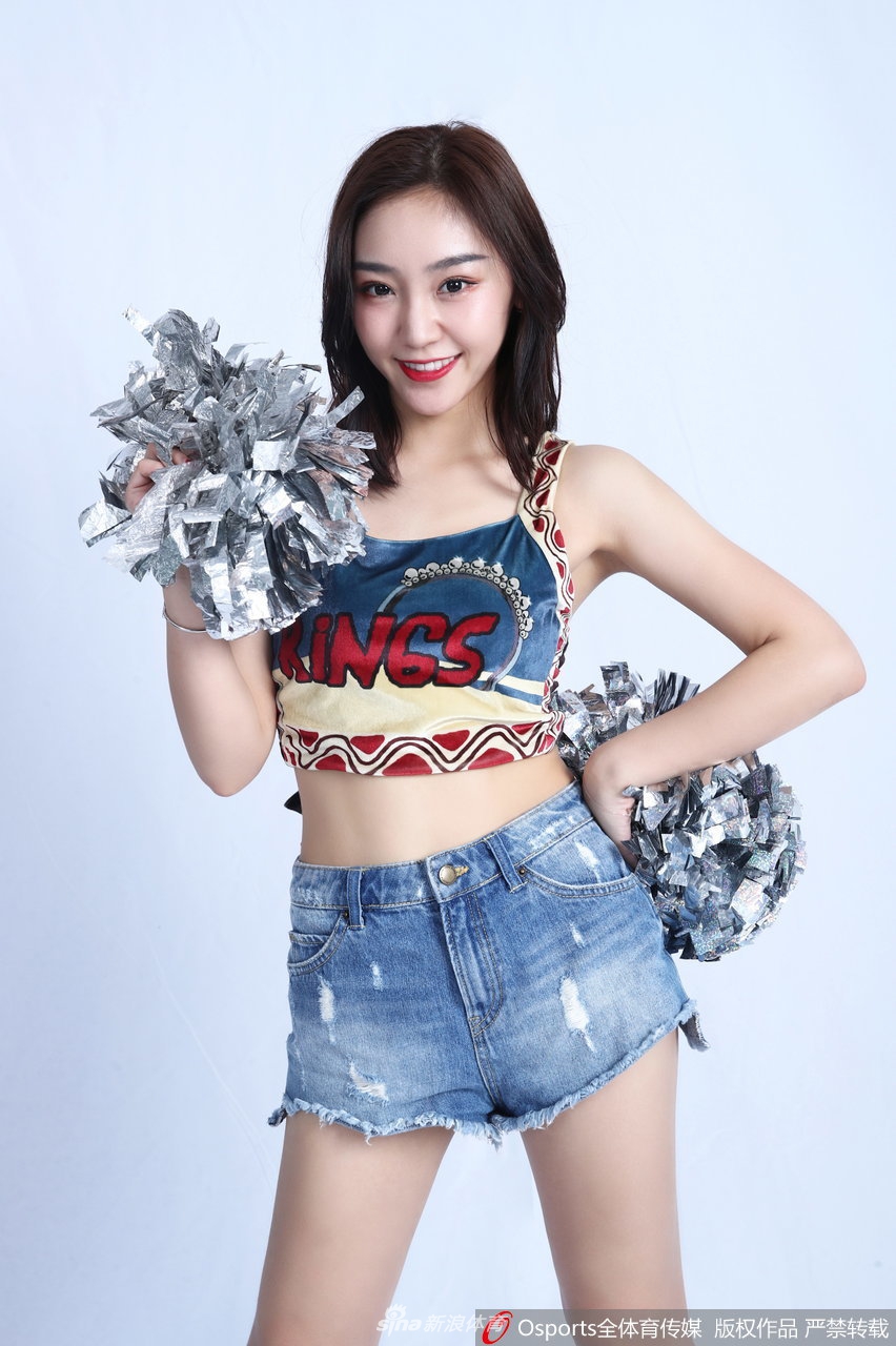 CBA深圳啦啦队颜值担当宋小粤写真