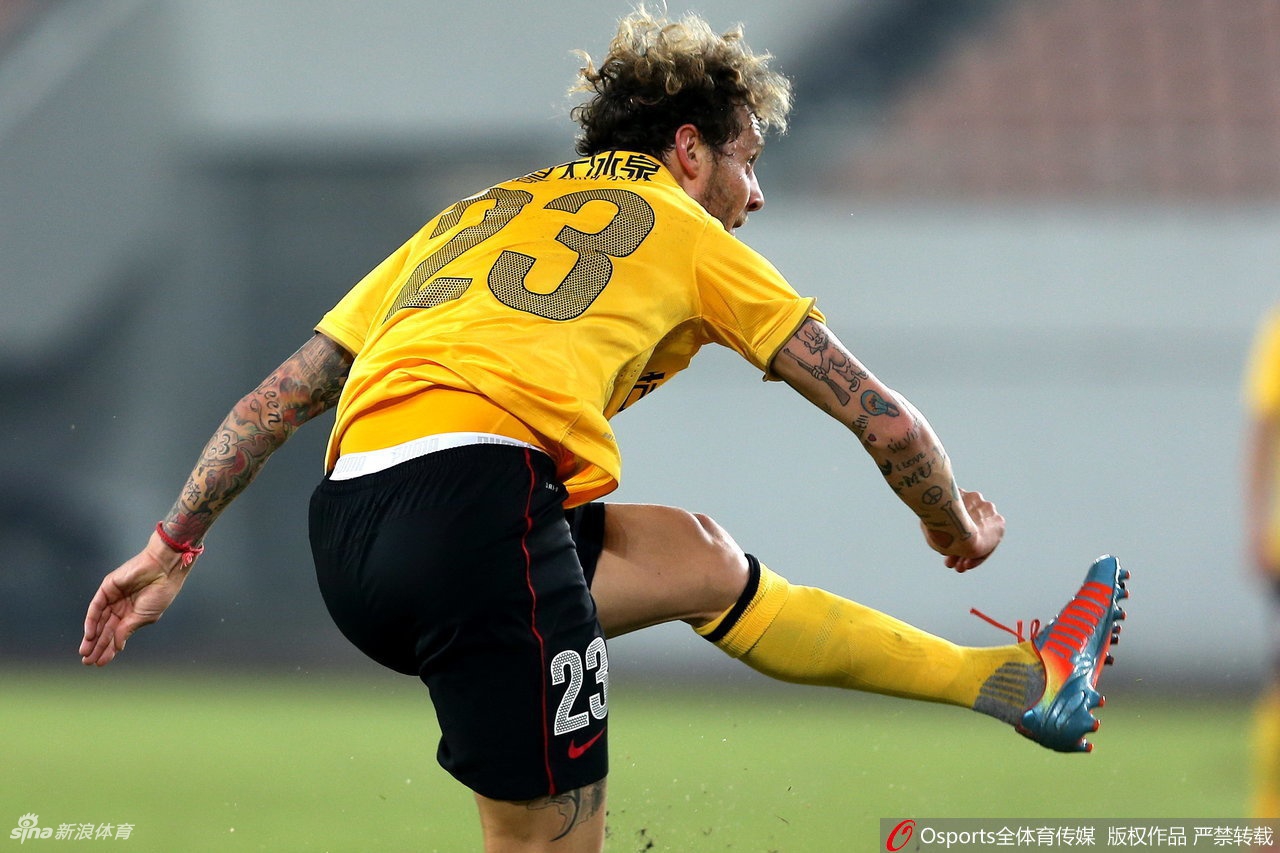 前恒大外援:中国文化让人着迷 中国球员技战术落后