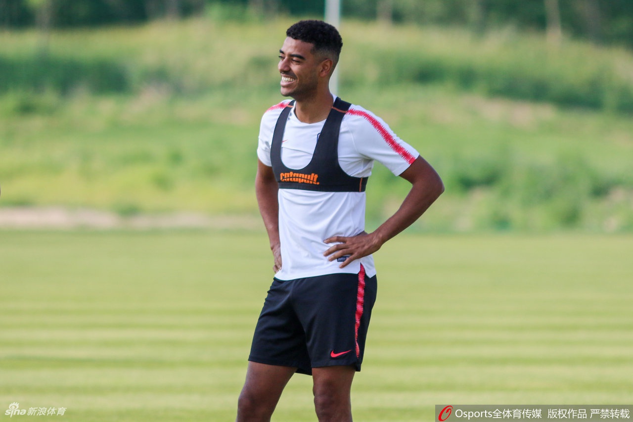 阿兰:中国给我拥抱让我热爱 这里是第一世界国家