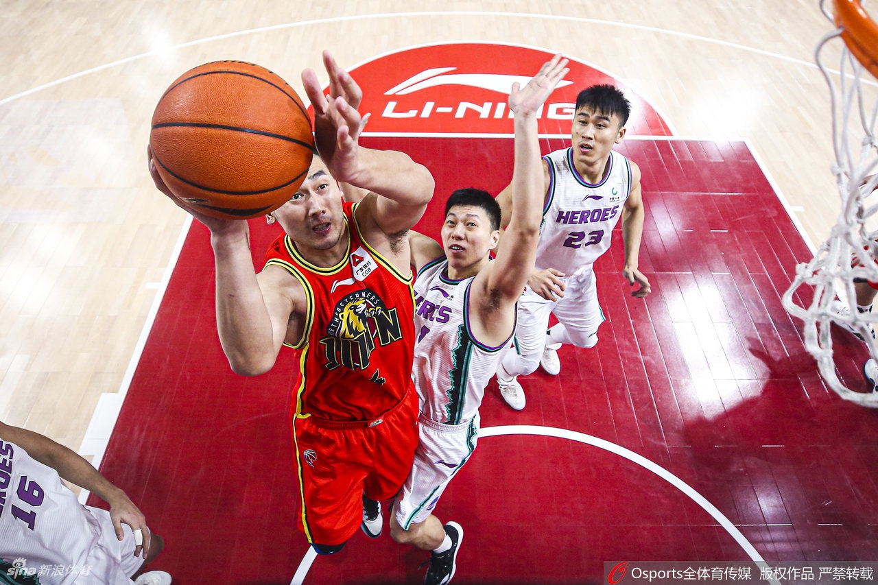 [CBA第15轮]山东111-105吉林 高诗岩砍35分17助攻
