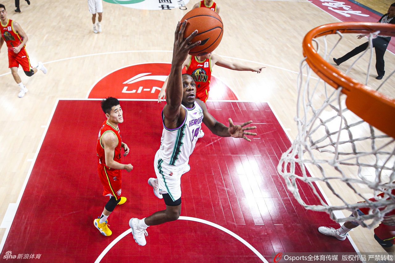 [CBA第15轮]山东111-105吉林 高诗岩砍35分17助攻