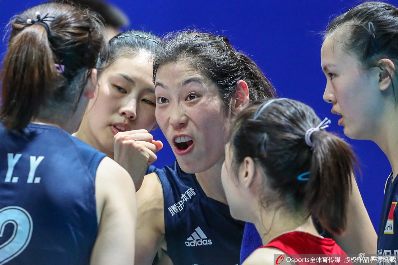 中国女排锁定年终世界第一 美国巴西分列二三