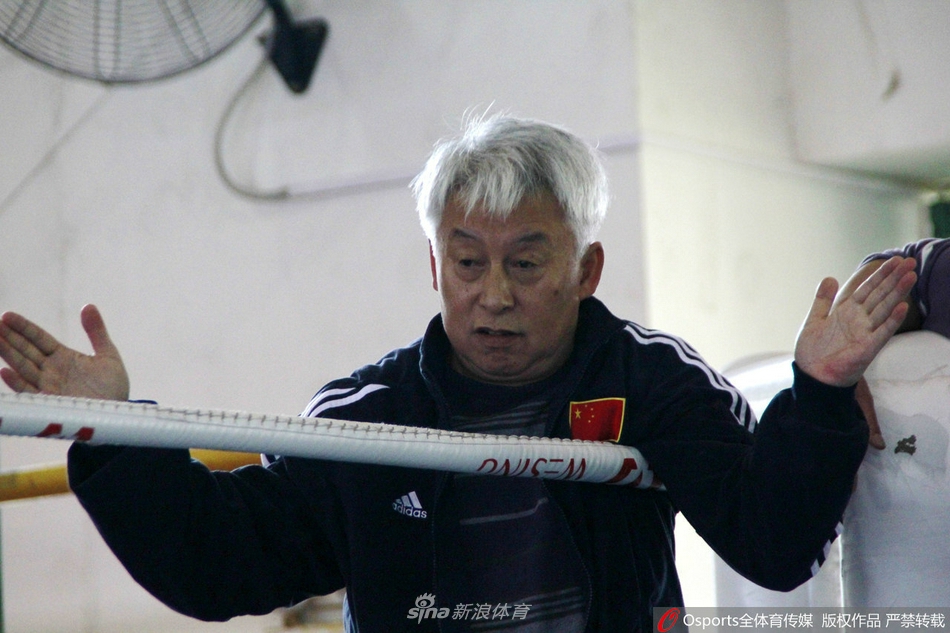 中国拳击队领队张传良