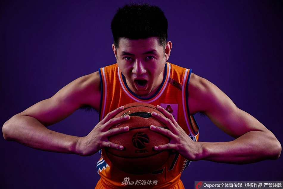 上海久事队队拍摄写真