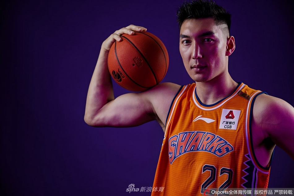 上海久事队队拍摄写真