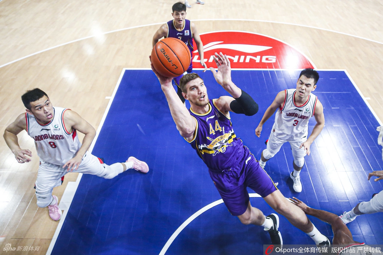 [CBA]广州102-98险胜北控