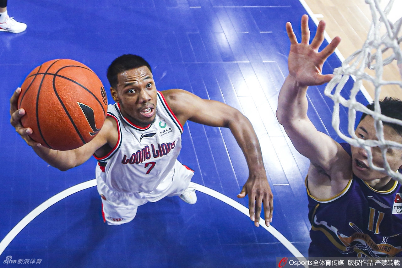 [CBA]广州102-98险胜北控