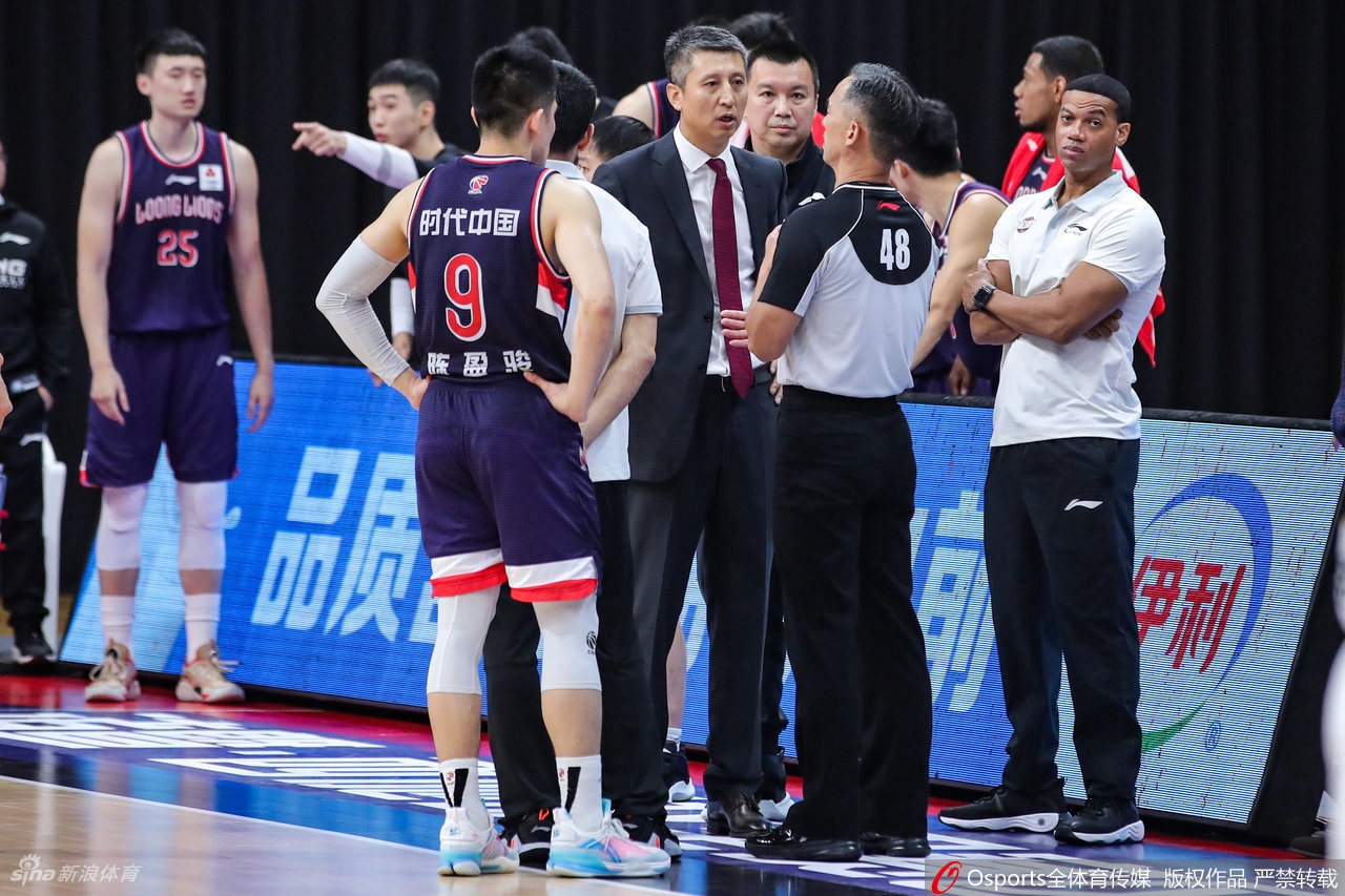 CBA官方:郭士强被禁赛五场罚款两万