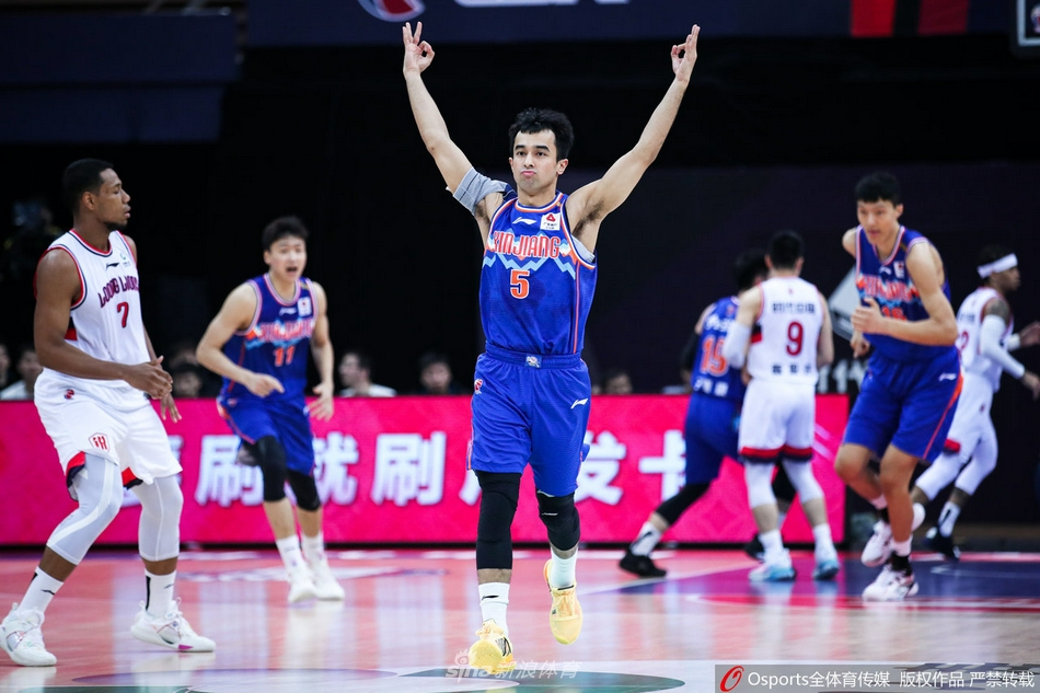 [CBA联赛]广州123：105胜新疆