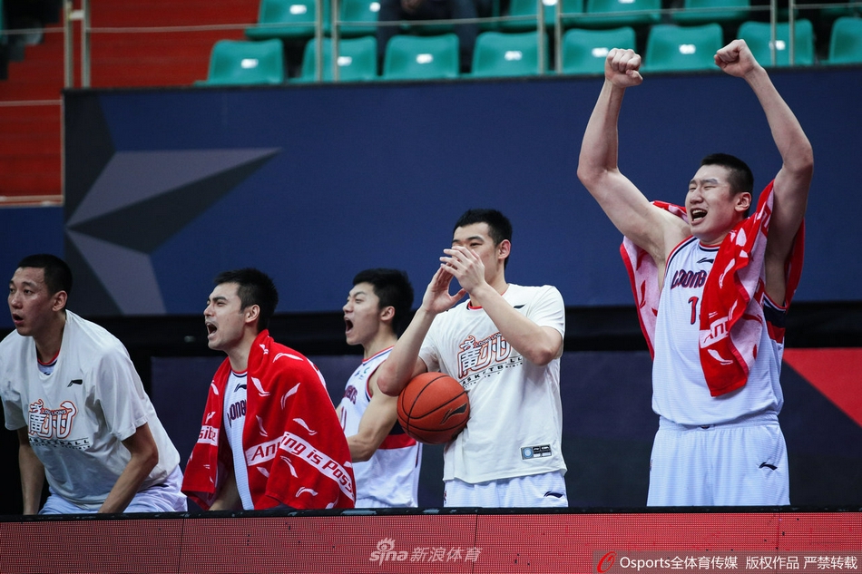 [CBA联赛]广州123：105胜新疆