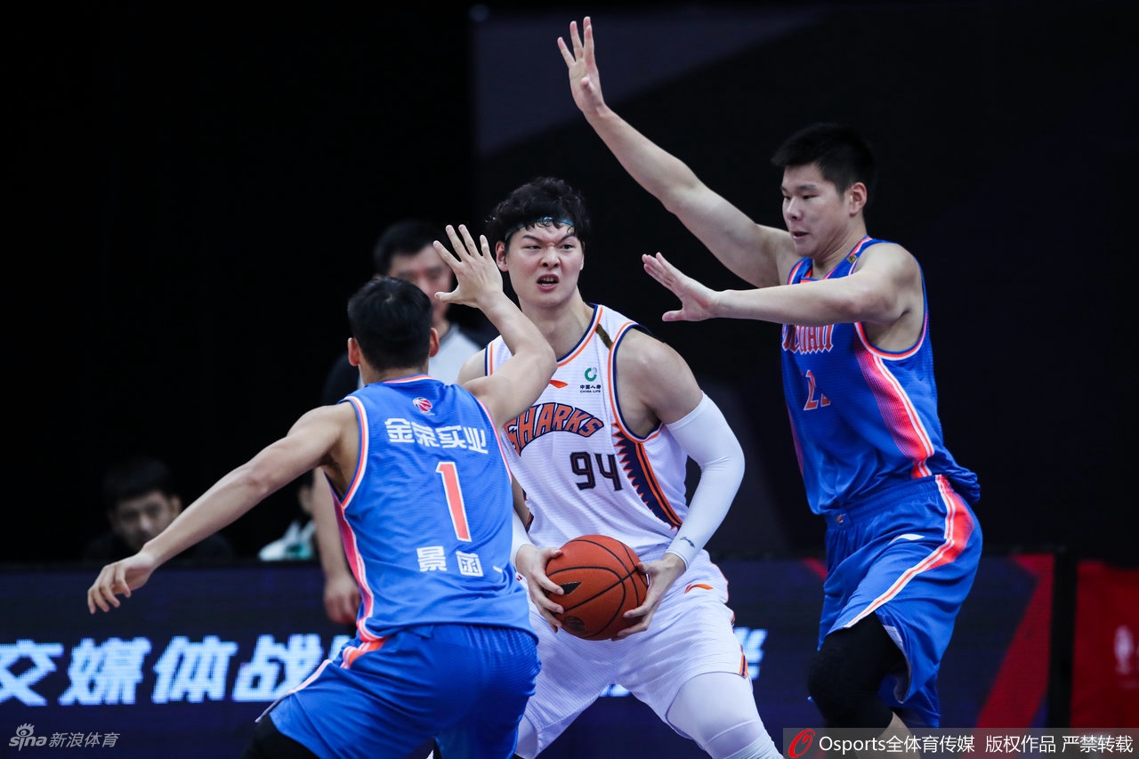 [CBA]上海115-97四川 王哲林21分13篮板