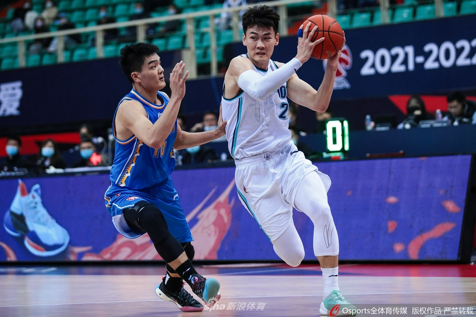 [CBA联赛]青岛每日优鲜99：91胜福建浔兴股份