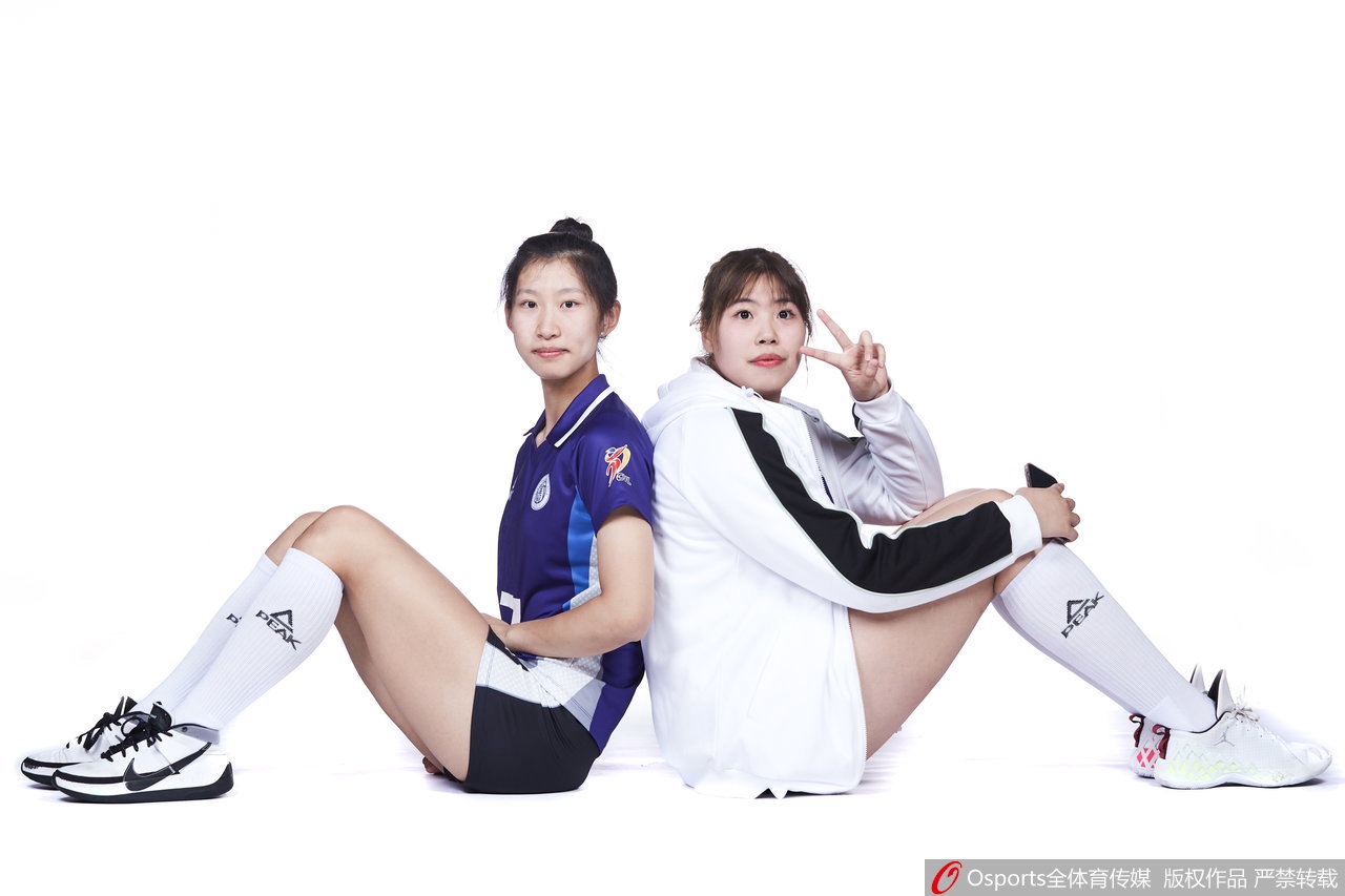 河北女排拍摄排超联赛官方写真
