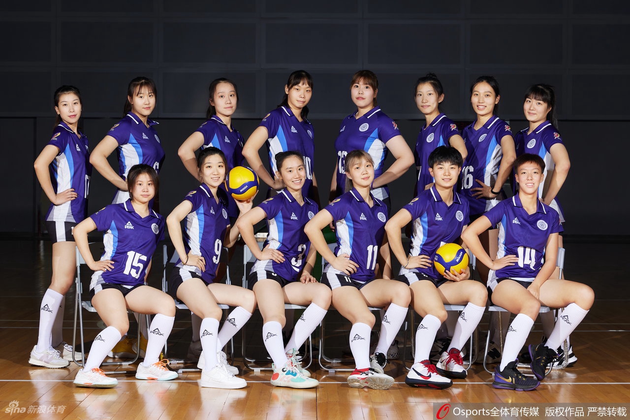 河北女排拍摄排超联赛官方写真