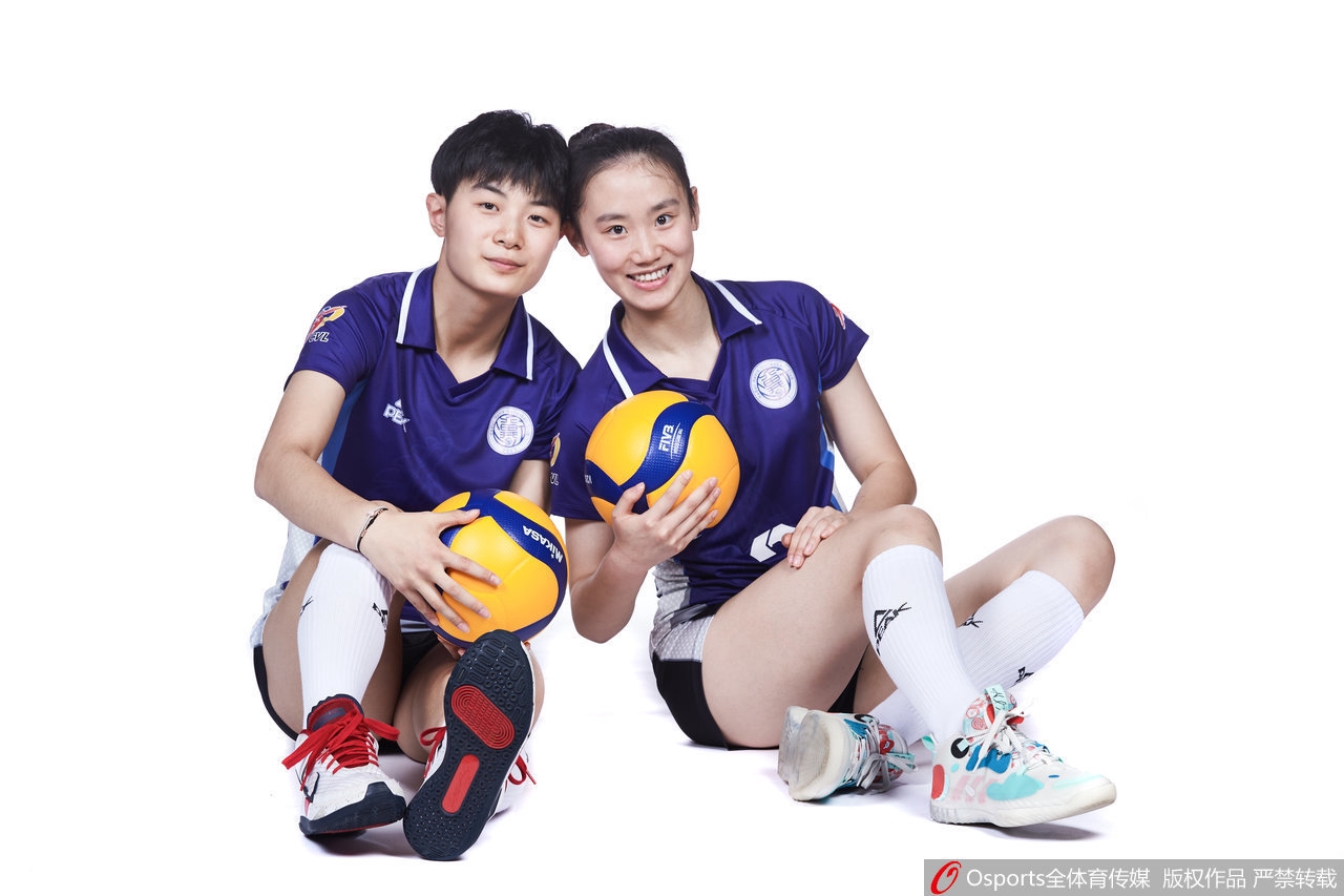 河北女排拍摄排超联赛官方写真