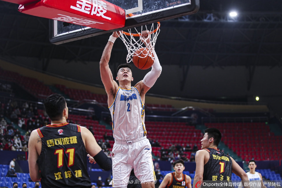 [CBA联赛]深圳104-97北京首钢