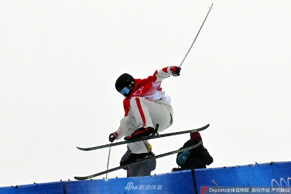 毛秉强/何炳含/王海卓出战U型池资格赛