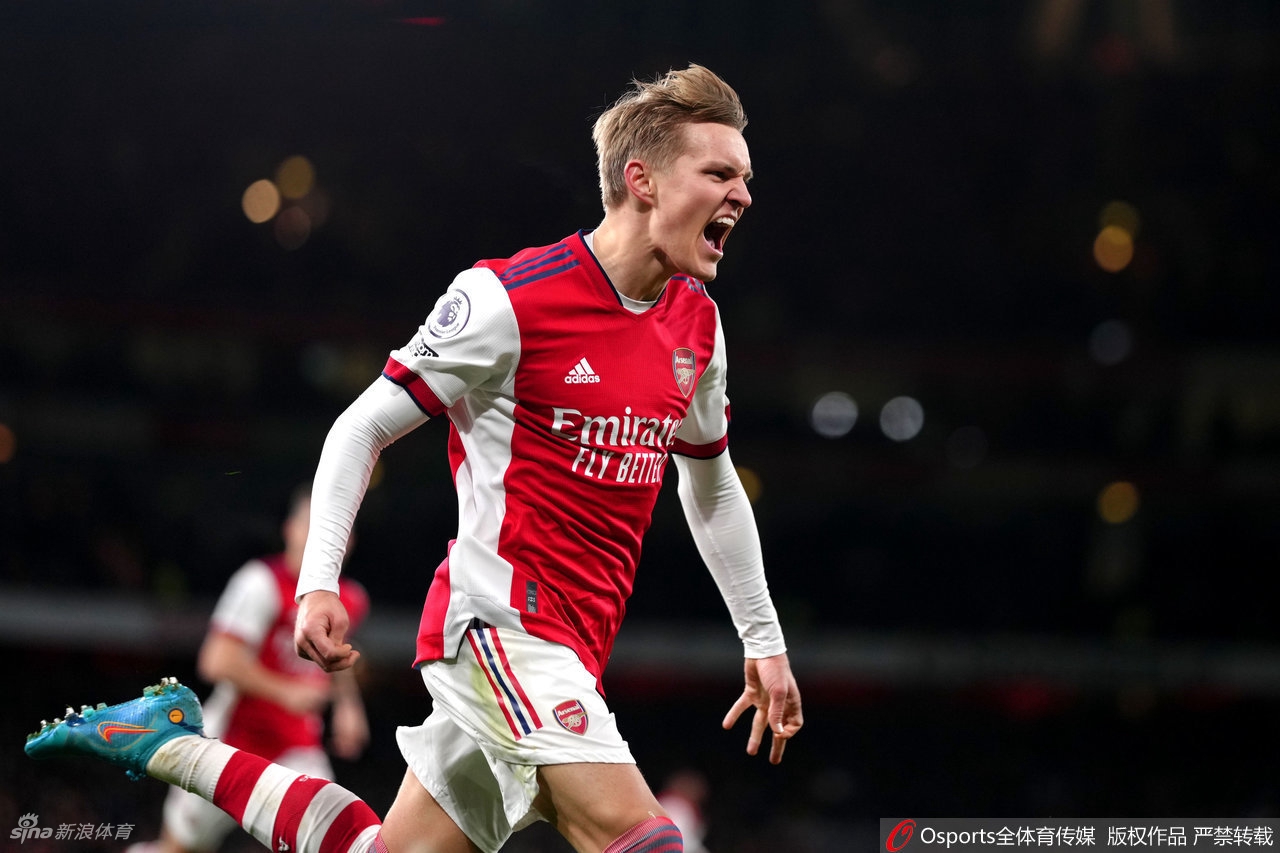 [英超]阿森纳2-1狼队 卡泽特补时绝杀