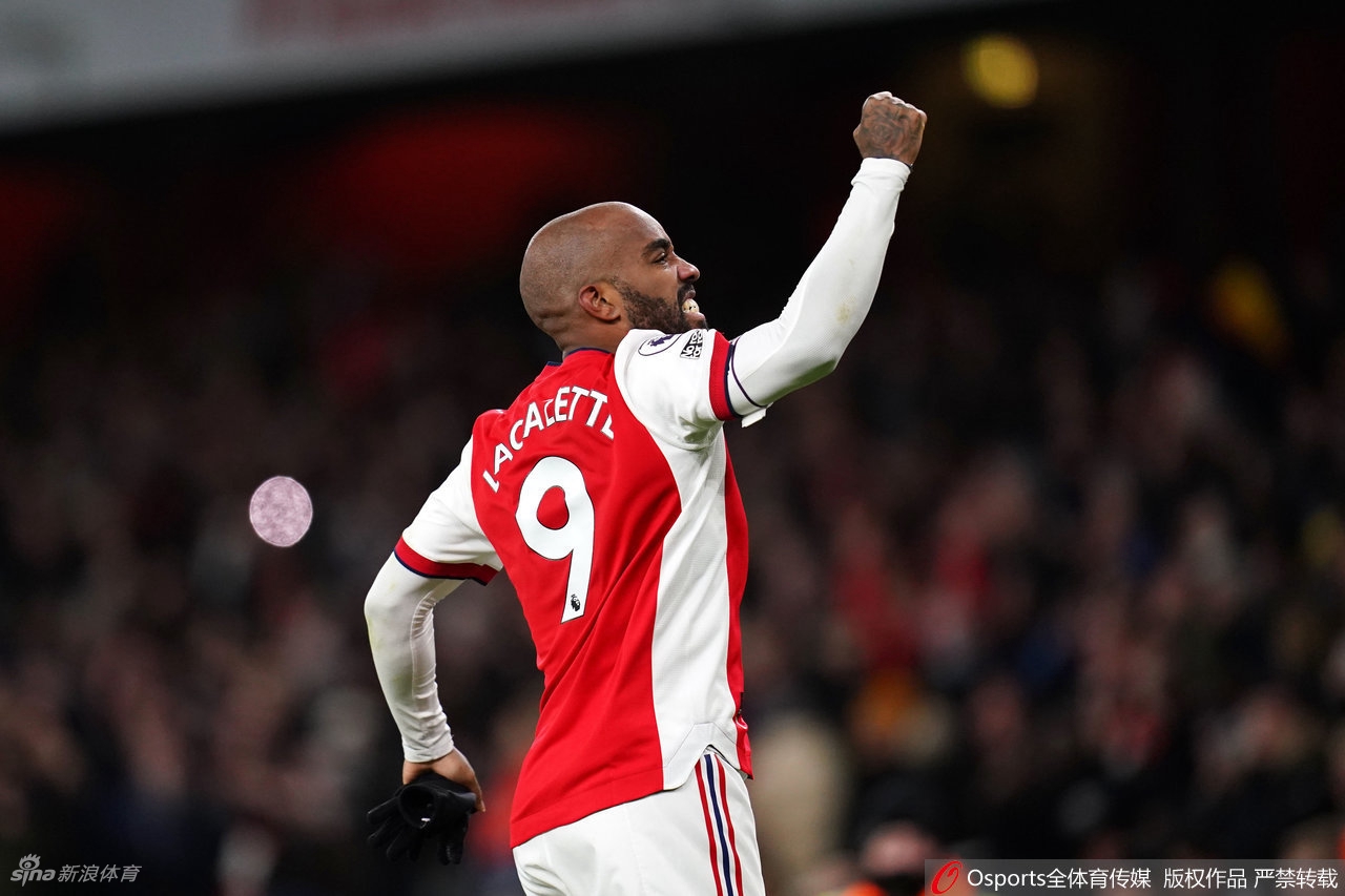 [英超]阿森纳2-1狼队 卡泽特补时绝杀
