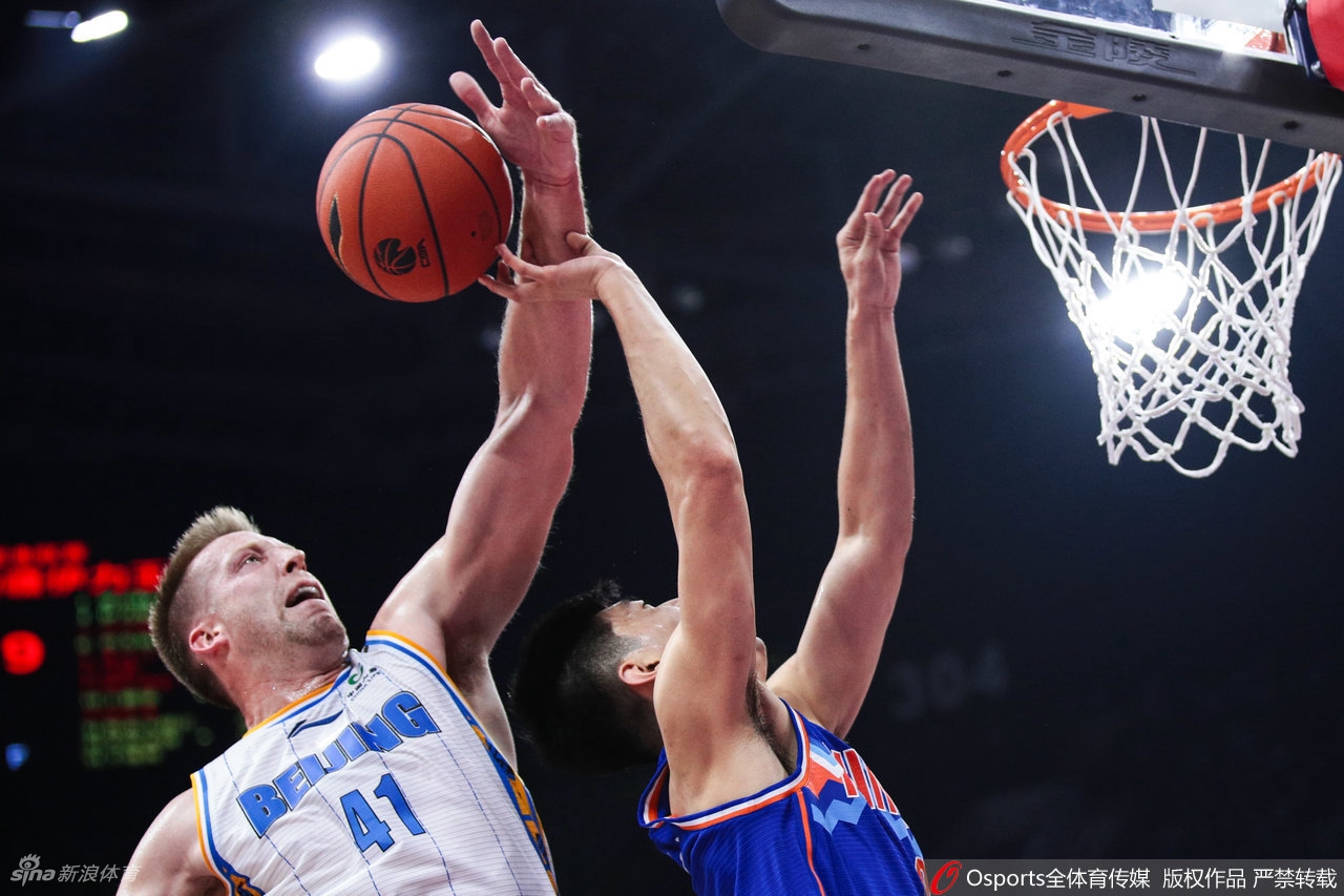 [CBA]北京106-65新疆 林书豪12分5篮板