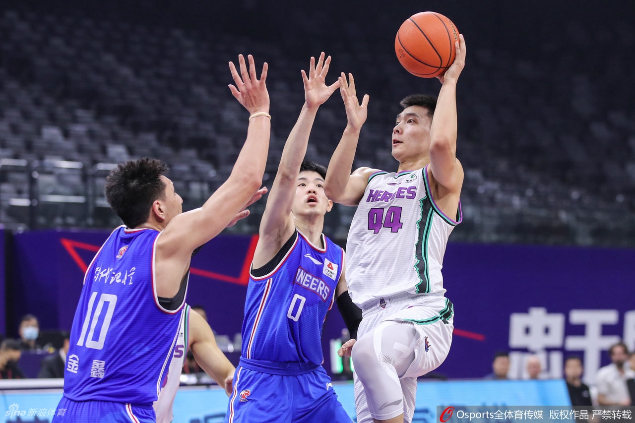 [CBA]天津117-114险胜山东
