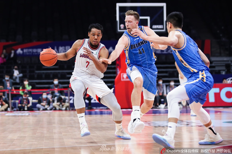 [CBA联赛]广州74：108负首钢