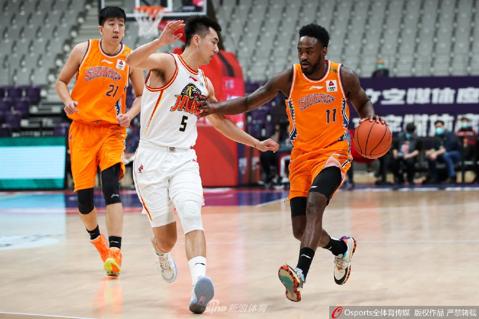 [CBA联赛]吉林118：108胜上海