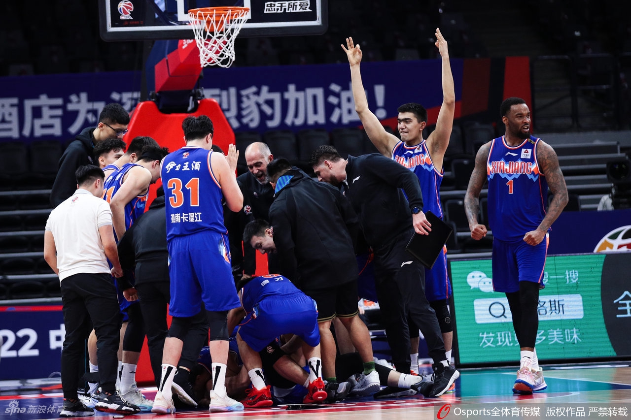 [CBA]深圳115-116新疆 于德豪三分绝杀